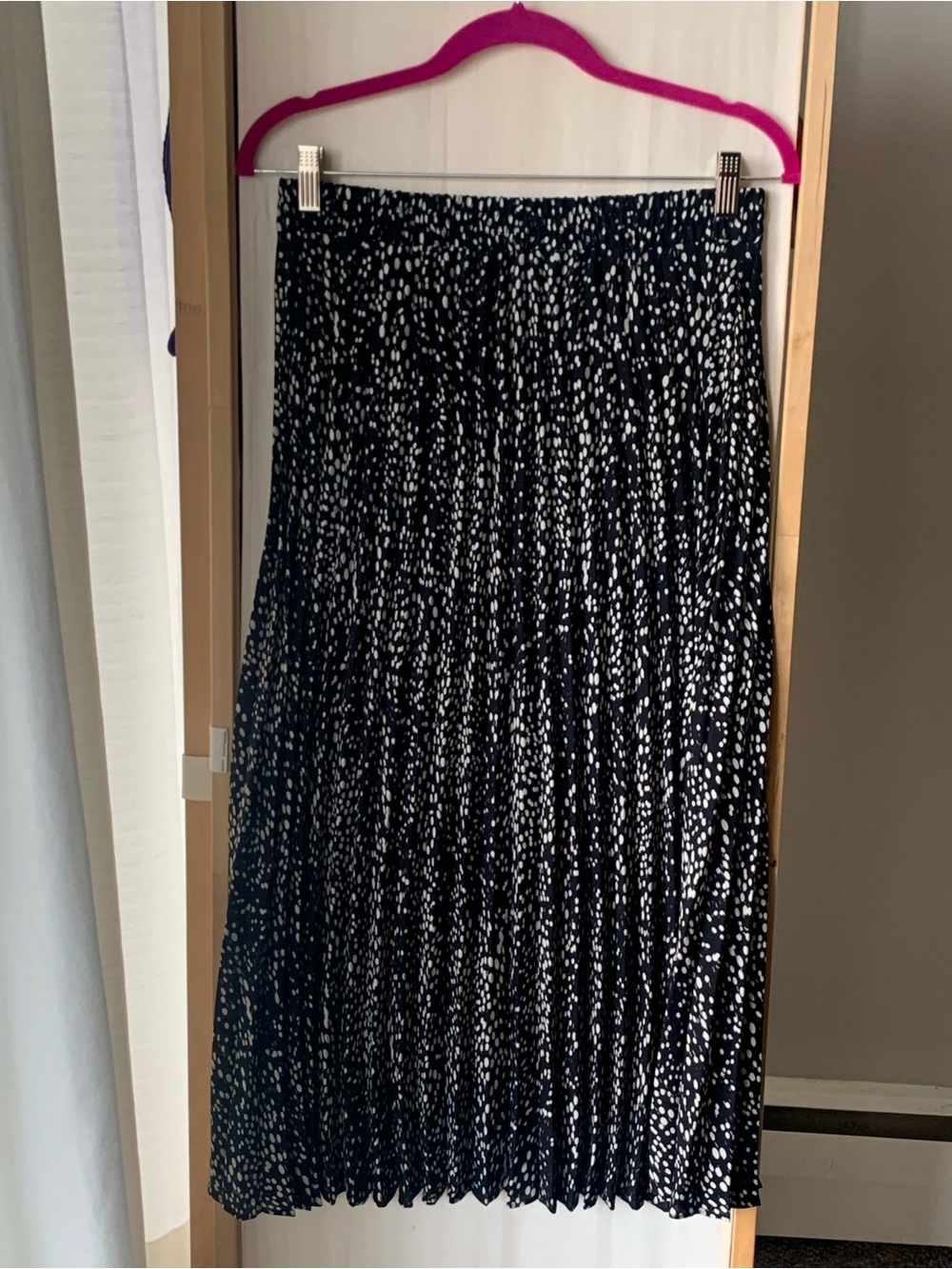 Max Studio Accordion Maxi Skirt Medium